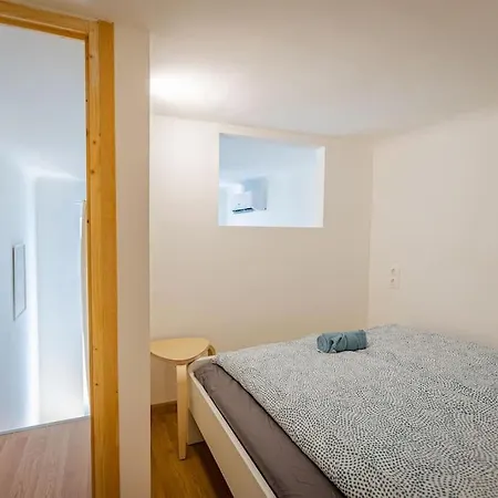 Cozy Studio In Akacfa Street * Budapest