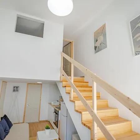 Cozy In Akacfa Street *